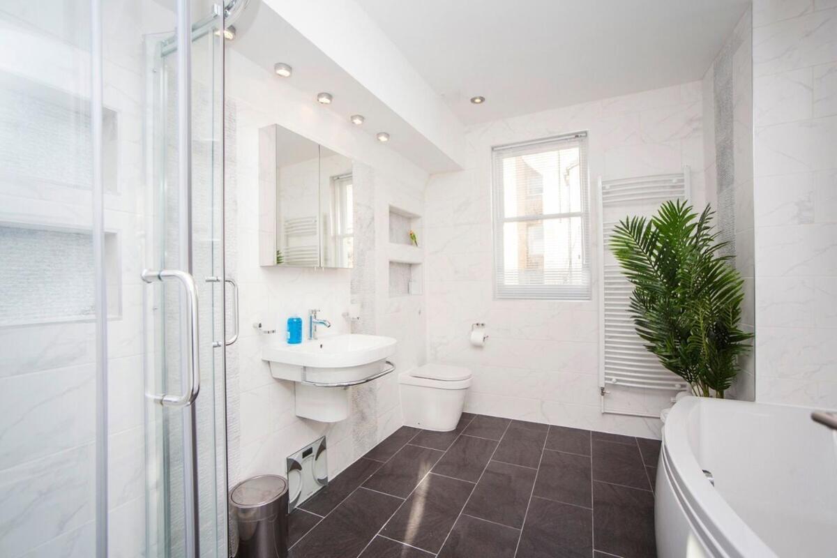 ※ Spacious Georgian Coach House & With Parking Bath Exteriér fotografie