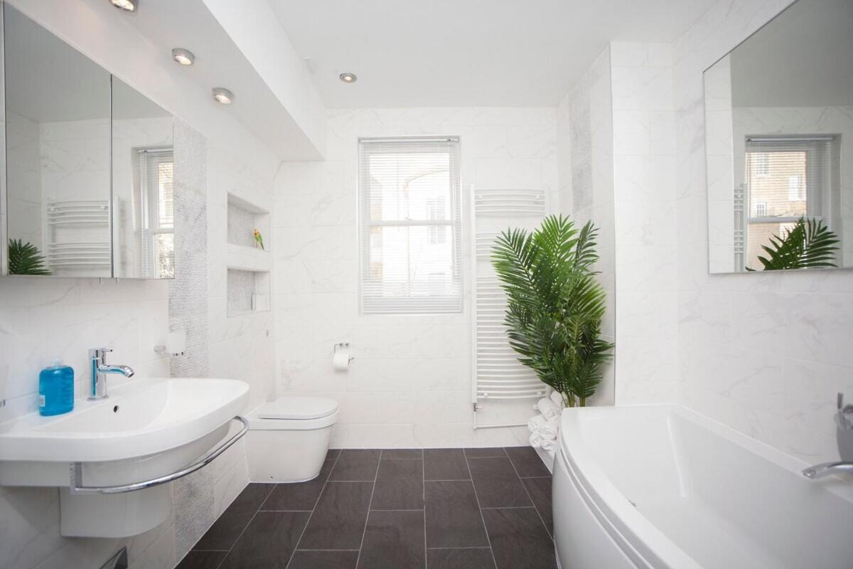 ※ Spacious Georgian Coach House & With Parking Bath Exteriér fotografie